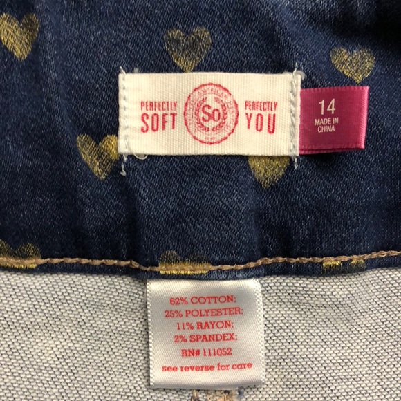 Girls shorts 🌼 - Picture 3 of 5